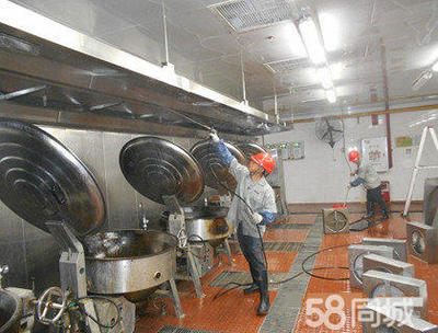 大型厨房油烟设备清洗清洁:烟罩、风管、净化器、风机